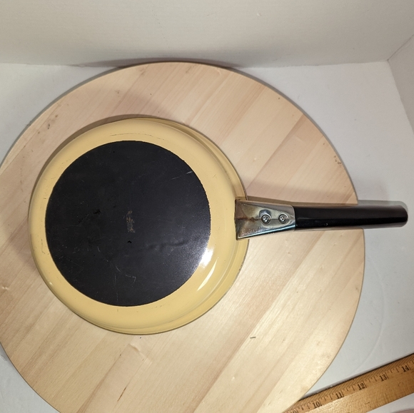 MARUBISHI Mushroom Enamelware Cookware Sauce Pan Skillet